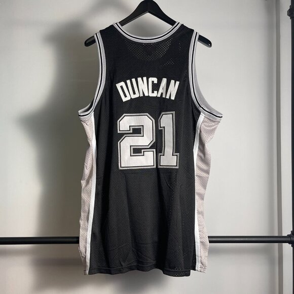 Mitchelle Ness San Antonio Spurs Duncan Jersey size 2XL - Picture 2 of 2